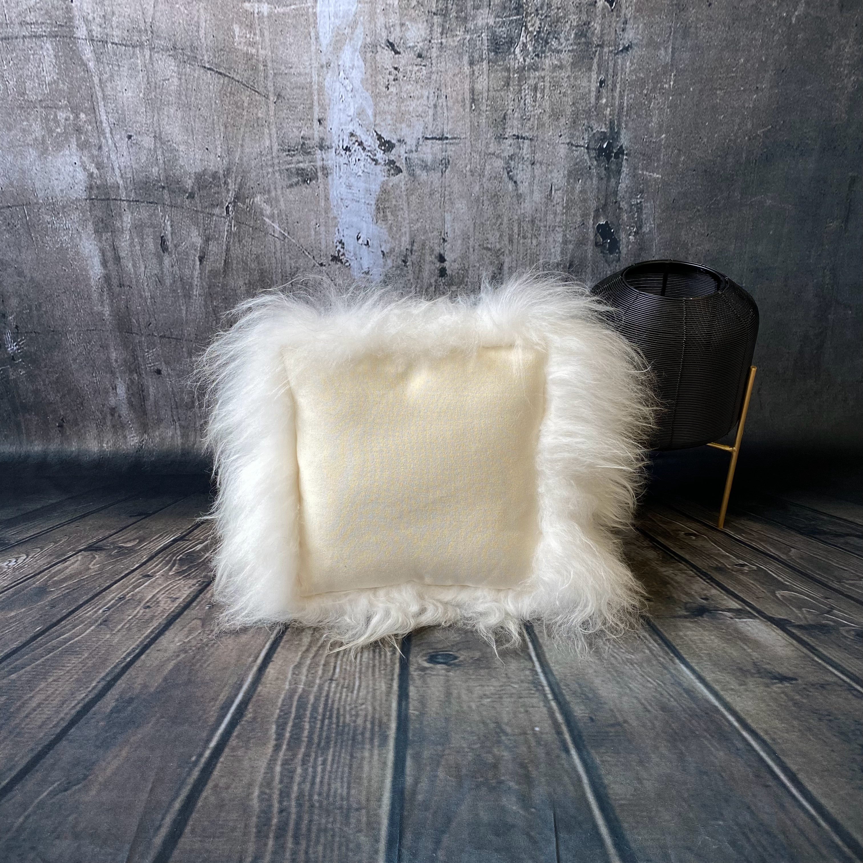 Luxury Icelandic Sheepskin Cushion with a Cotton Back in Natural (Off White)