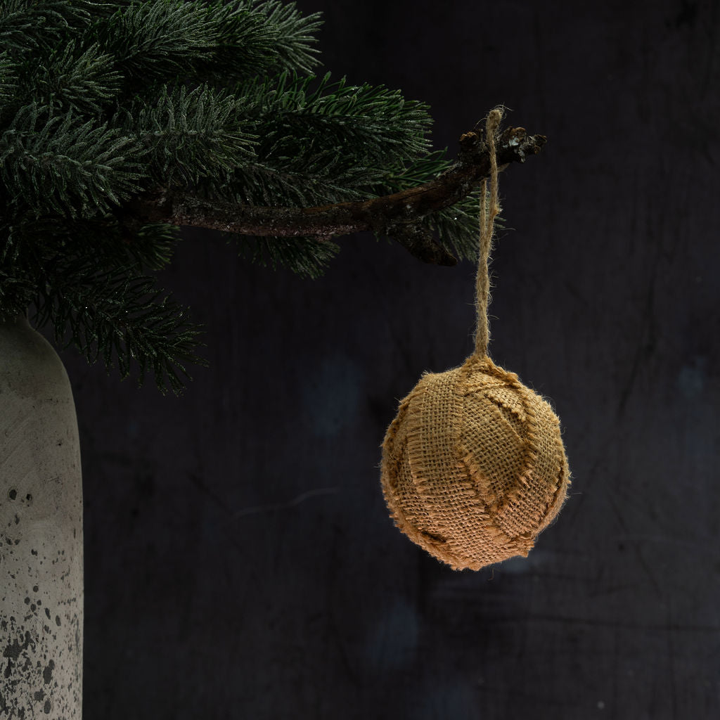 Ribe Rustic Ball Decoration