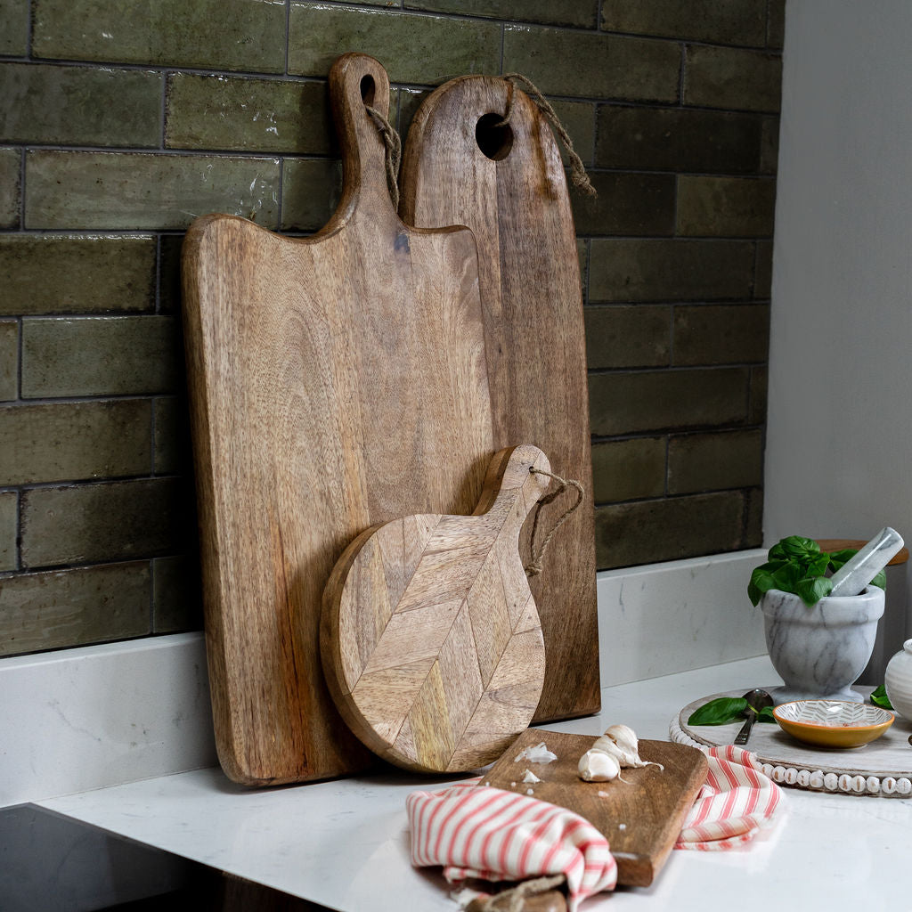 Gordes - Round edged, Oiled, Wooden Serving Board