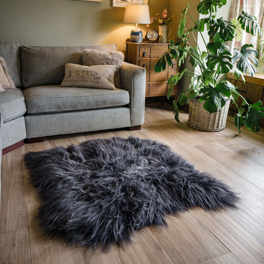 Icelandic Sheepskin Rug Graphite (Double) XL