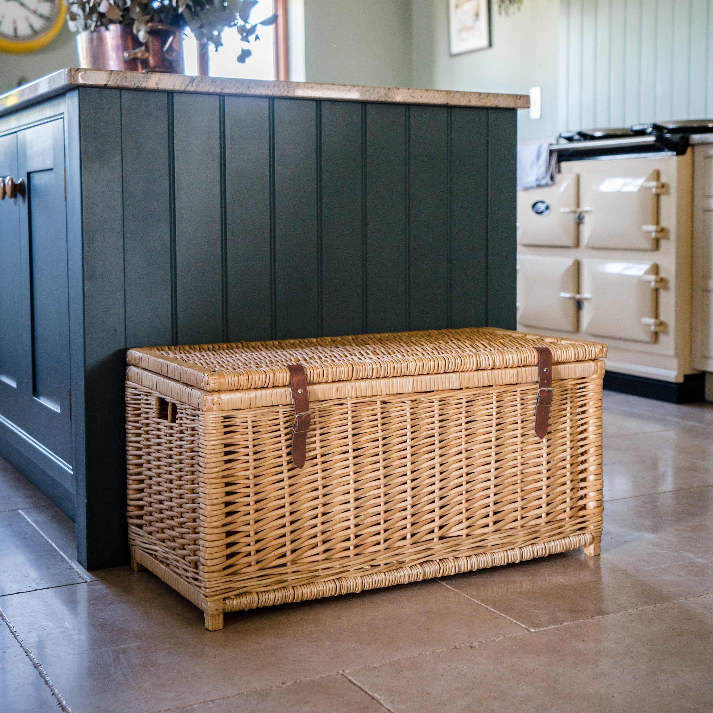 Deluxe Natural Lucca Wicker Storage Trunk