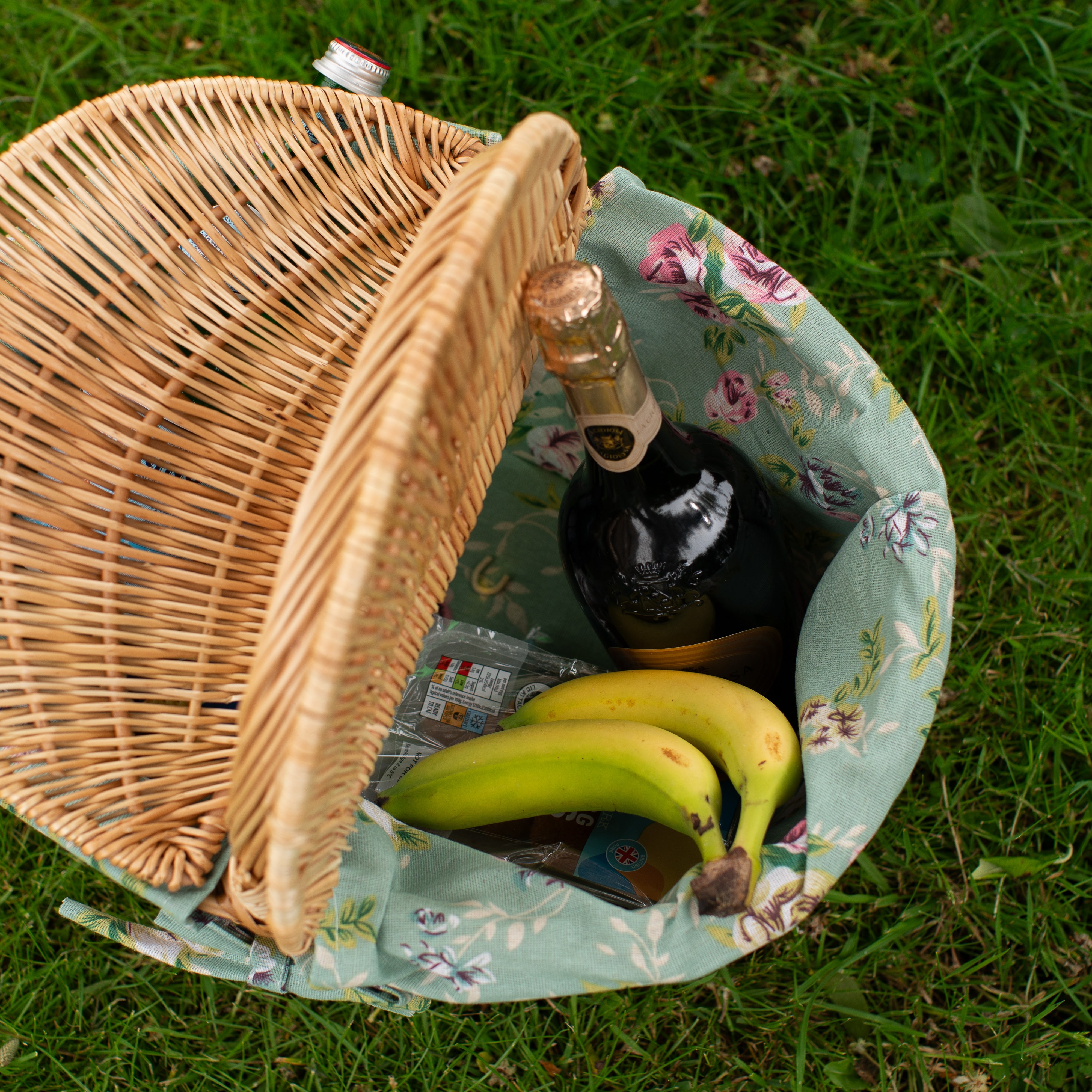 Natural Wicker Oval Picnic Basket with English Rose Lining