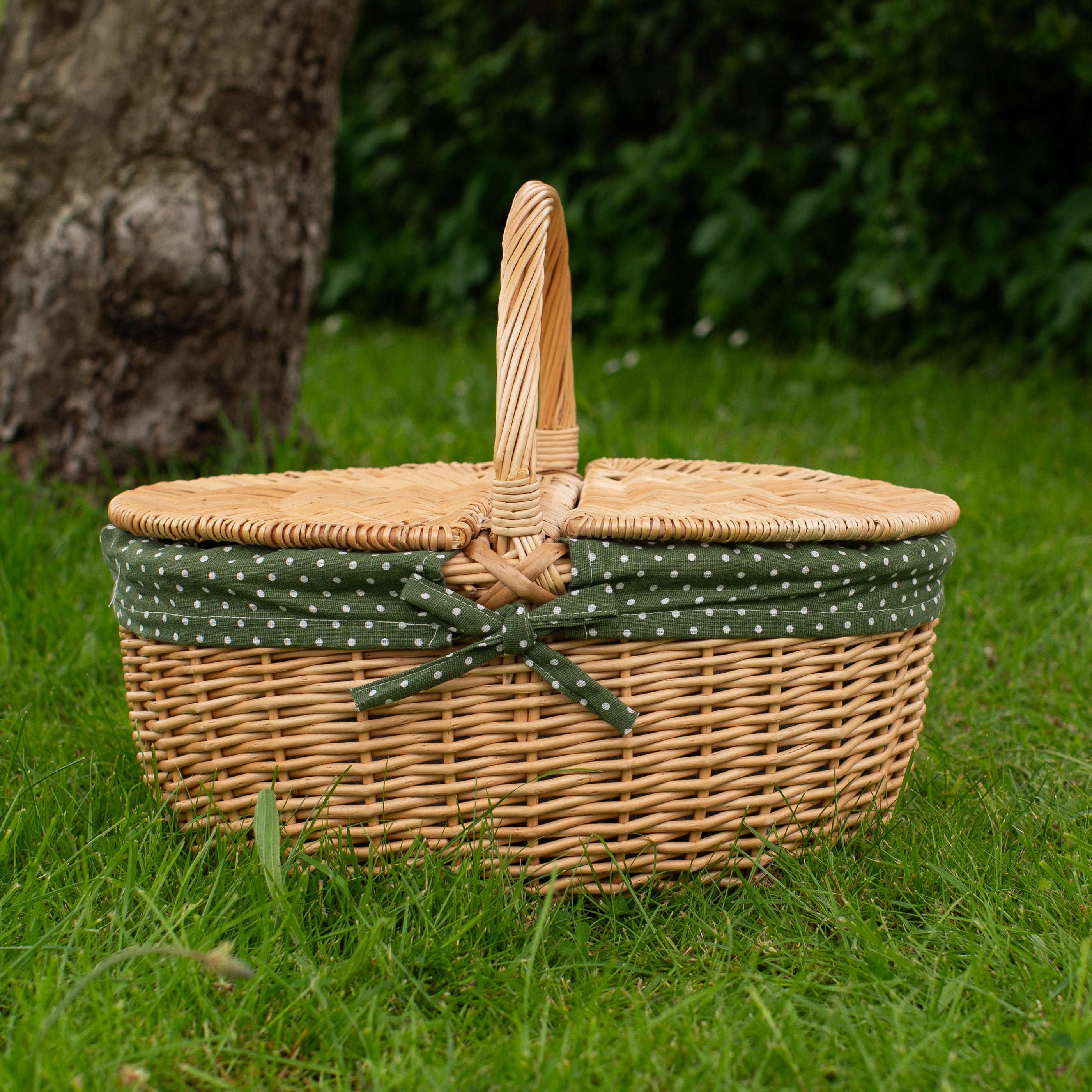 Natural Wicker Oval Picnic Basket with Fern Green Polka Dot Lining