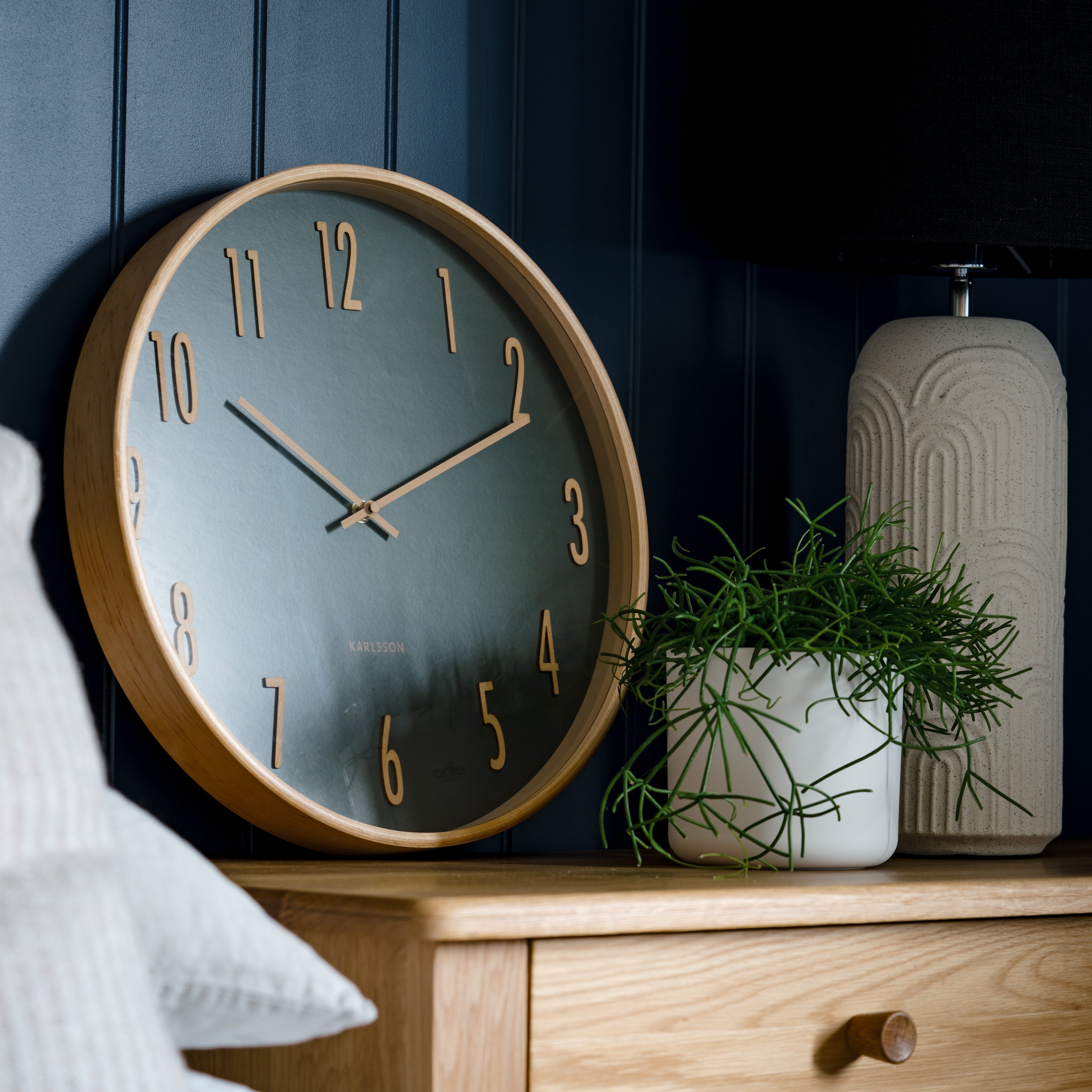 Karlsson Gracil Round Wall Clock