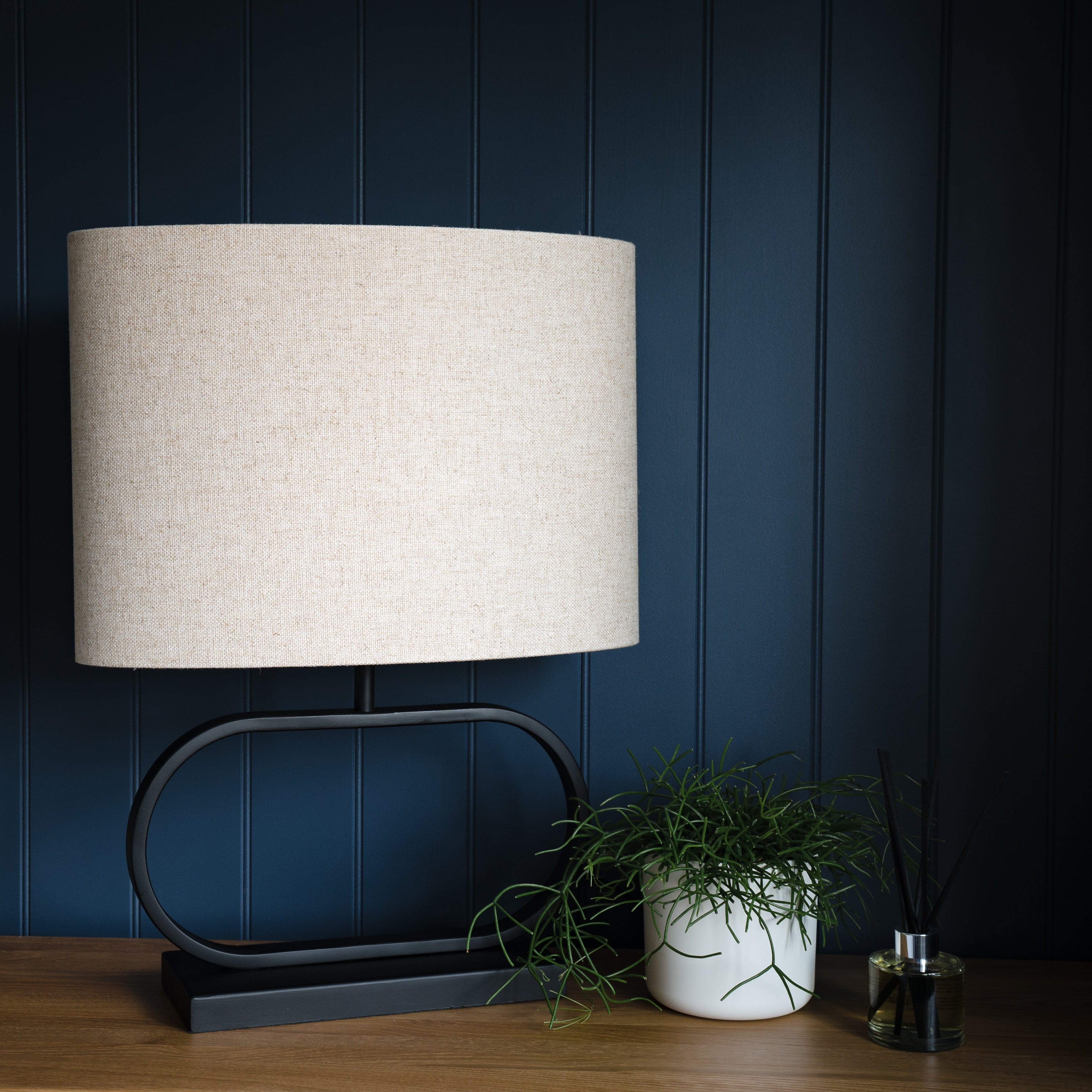 Jamiro Black Metal Oval Table Lamp with Natural Linen Shade