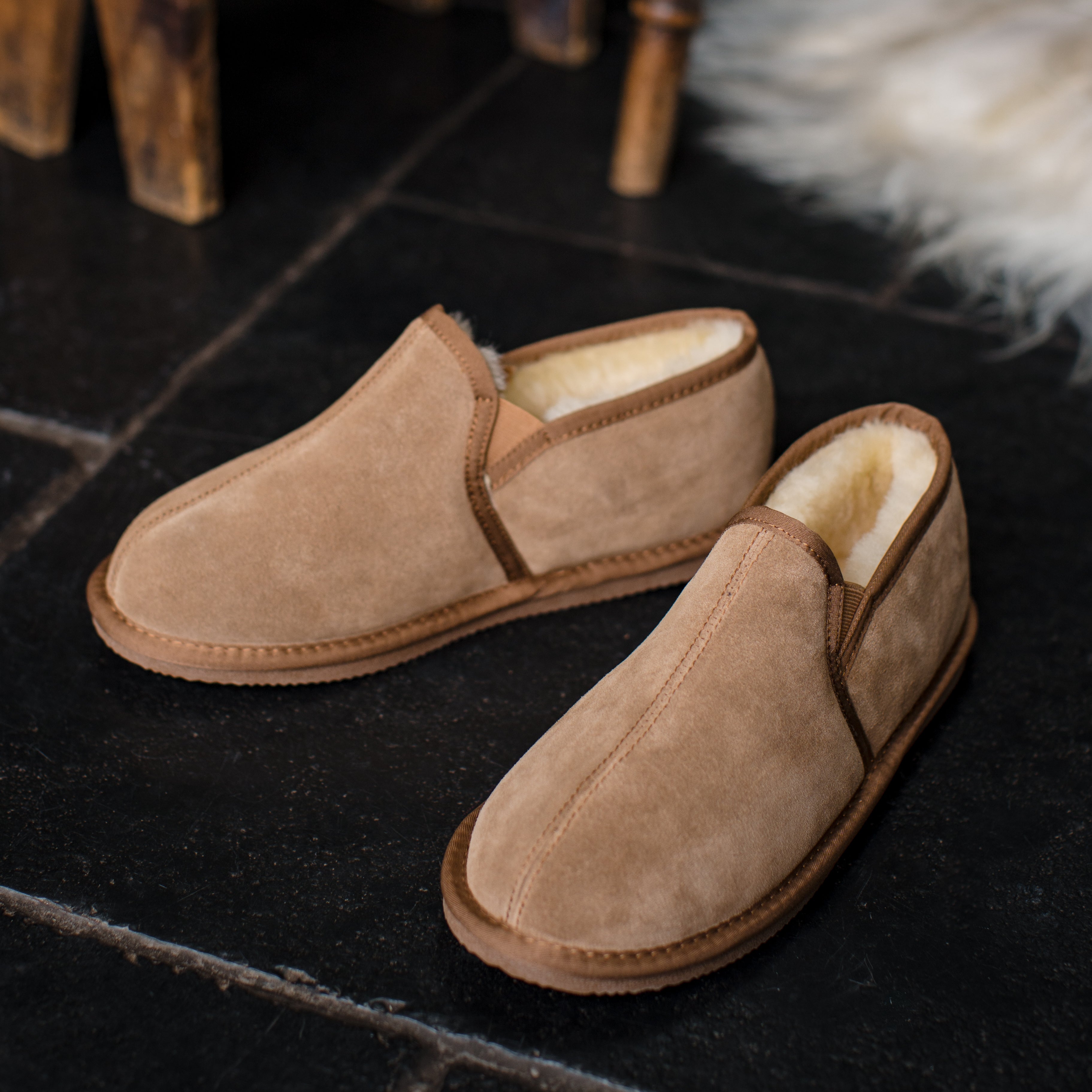 Deluxe Mens 'Elliot' Lambswool Slippers with Hard Sole - Chestnut