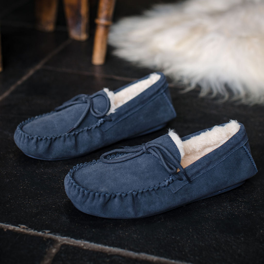 Deluxe Mens 'Leo' Lambswool Moccasin Slippers with Hard Sole - Navy