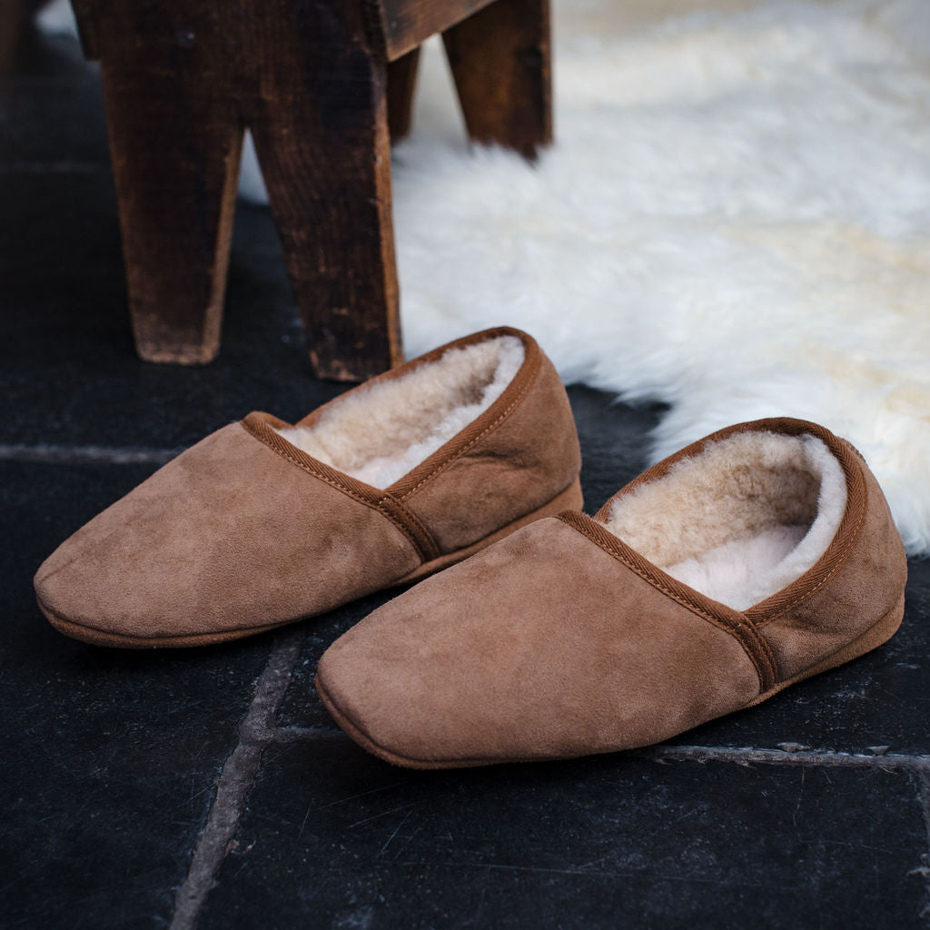 Deluxe Mens 'Noah' Sheepskin Slippers with Soft Sole - Chestnut