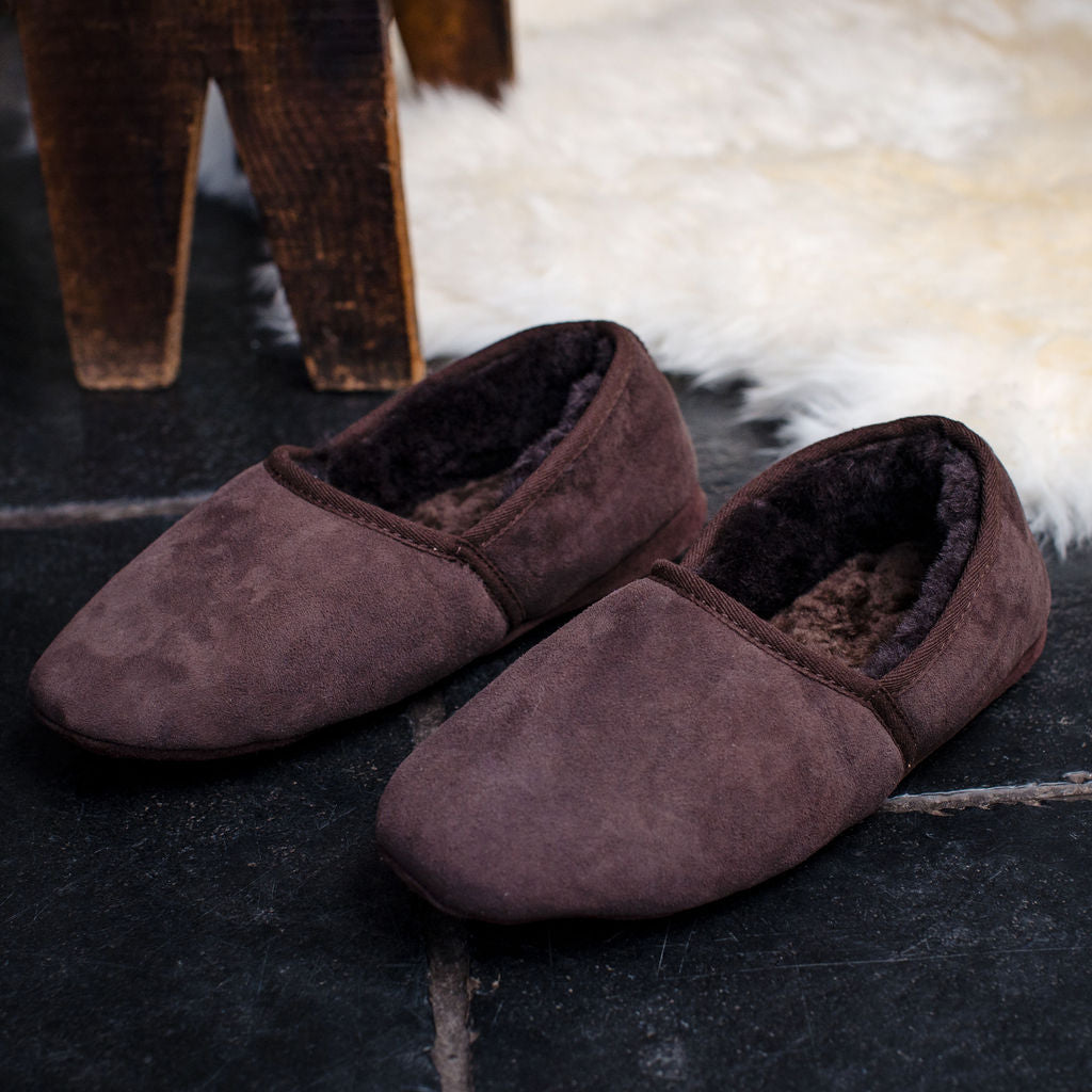 Deluxe Mens 'Noah' Sheepskin Slippers with Soft Sole - Chocolate