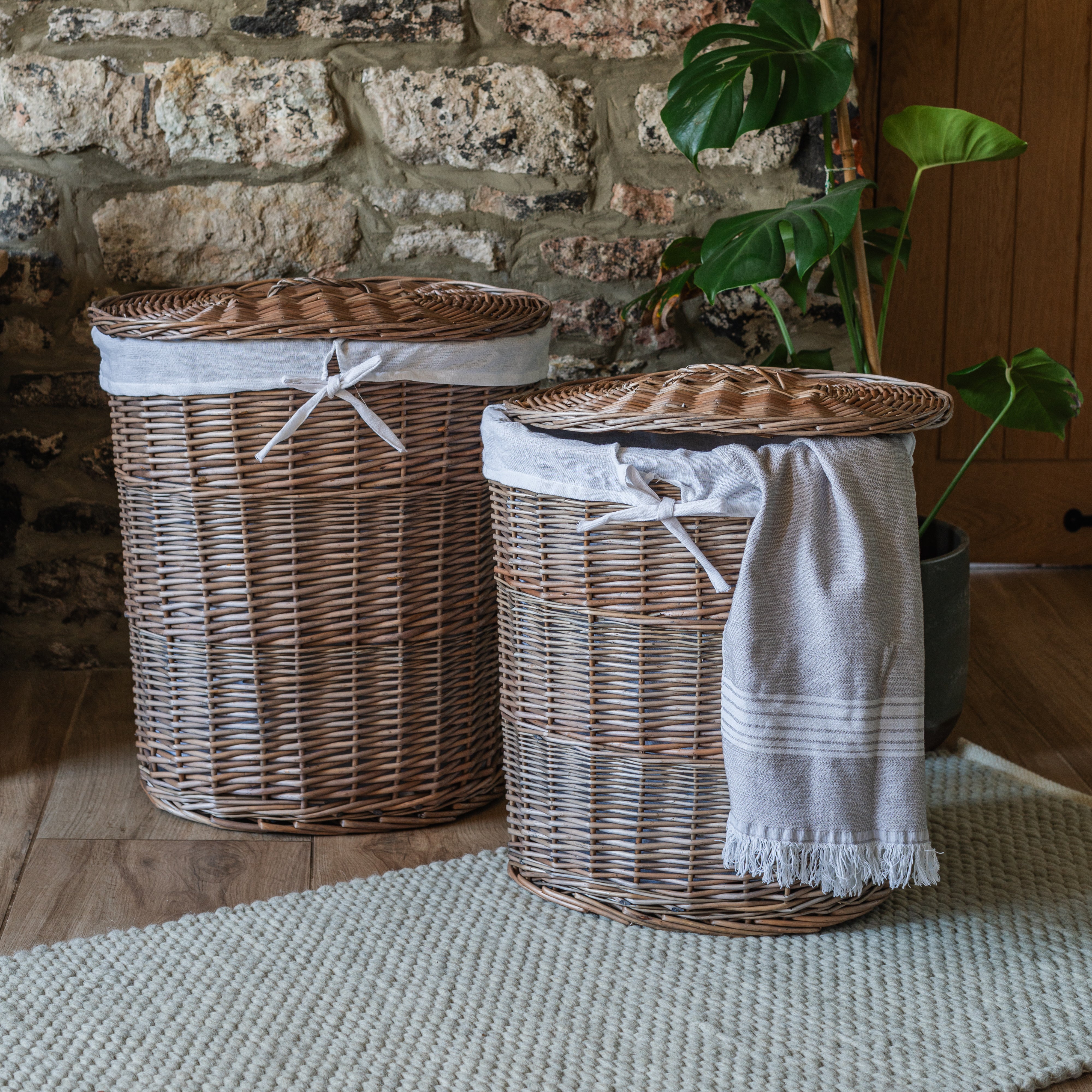 Antique Wash Oval Wicker Laundry Basket