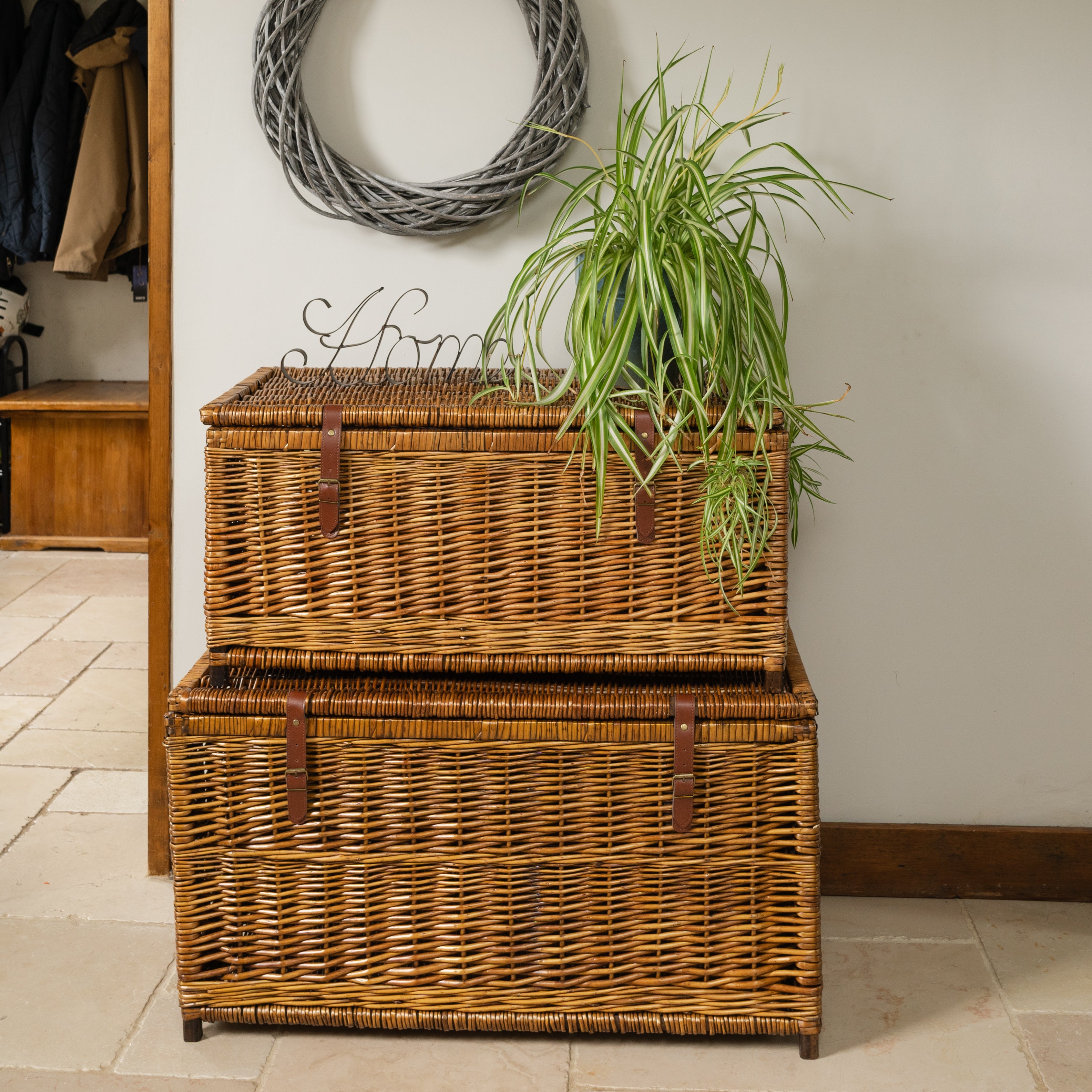 Deluxe Distilled Brown Lucca Wicker Storage Trunk