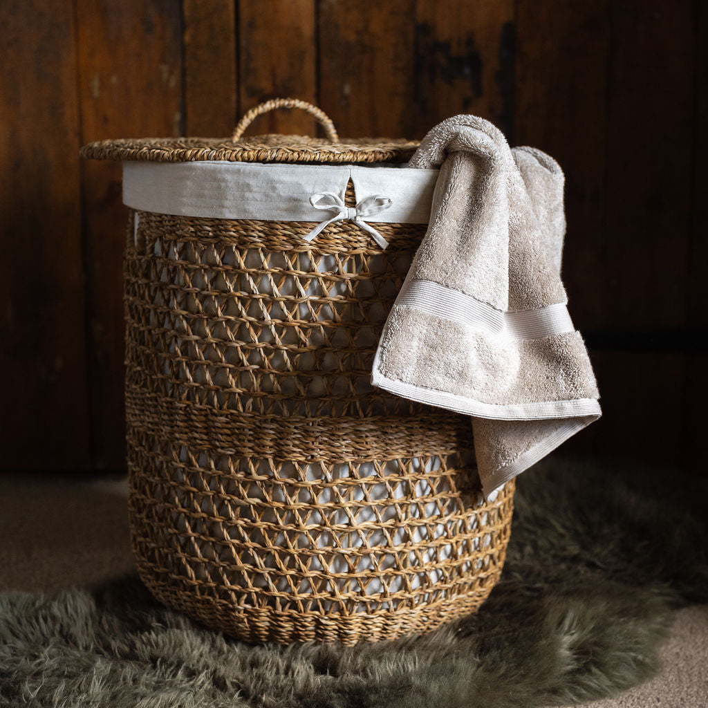 Atrai Lined Seagrass Laundry Basket