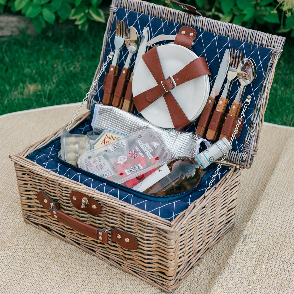 4 Person Antique Wash Navy Diamond Picnic Basket