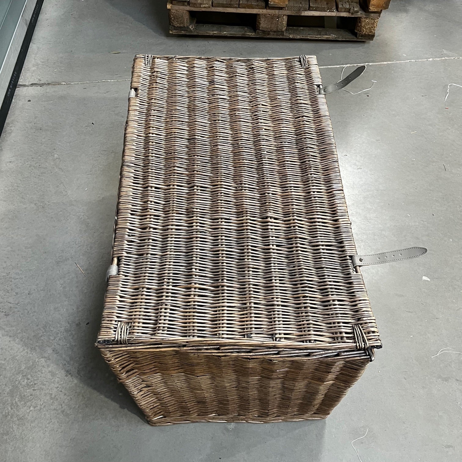 Light Grey Wicker Storage Trunk Extra Large 2nds Lot 77 Arthur Cameron