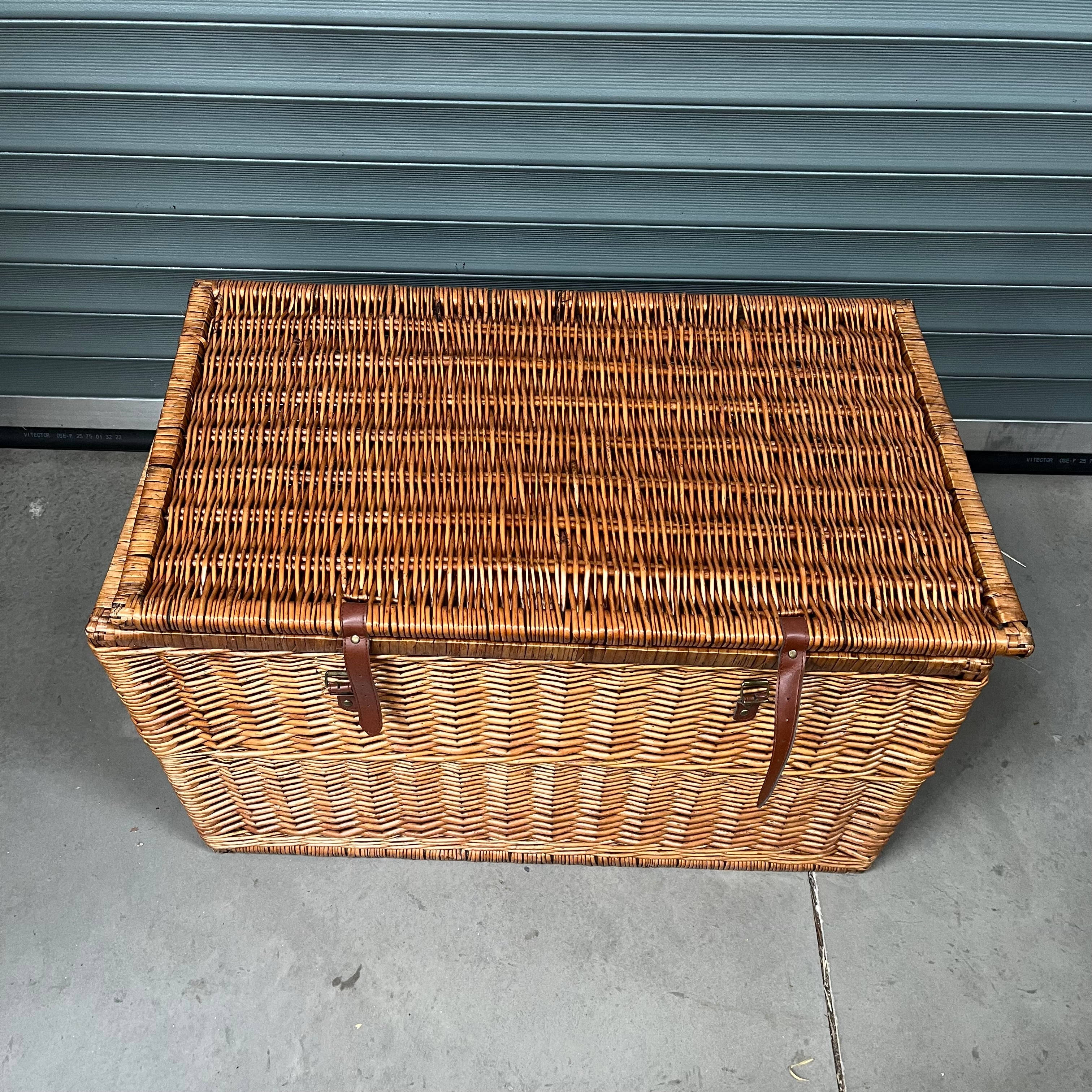 Distilled Brown Modena Wicker Storage Trunk Extra Large - 2nds Lot 95