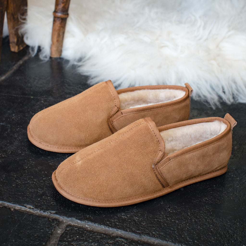 Deluxe Mens 'Liam' Sheepskin Slippers with Soft Sole - Chestnut