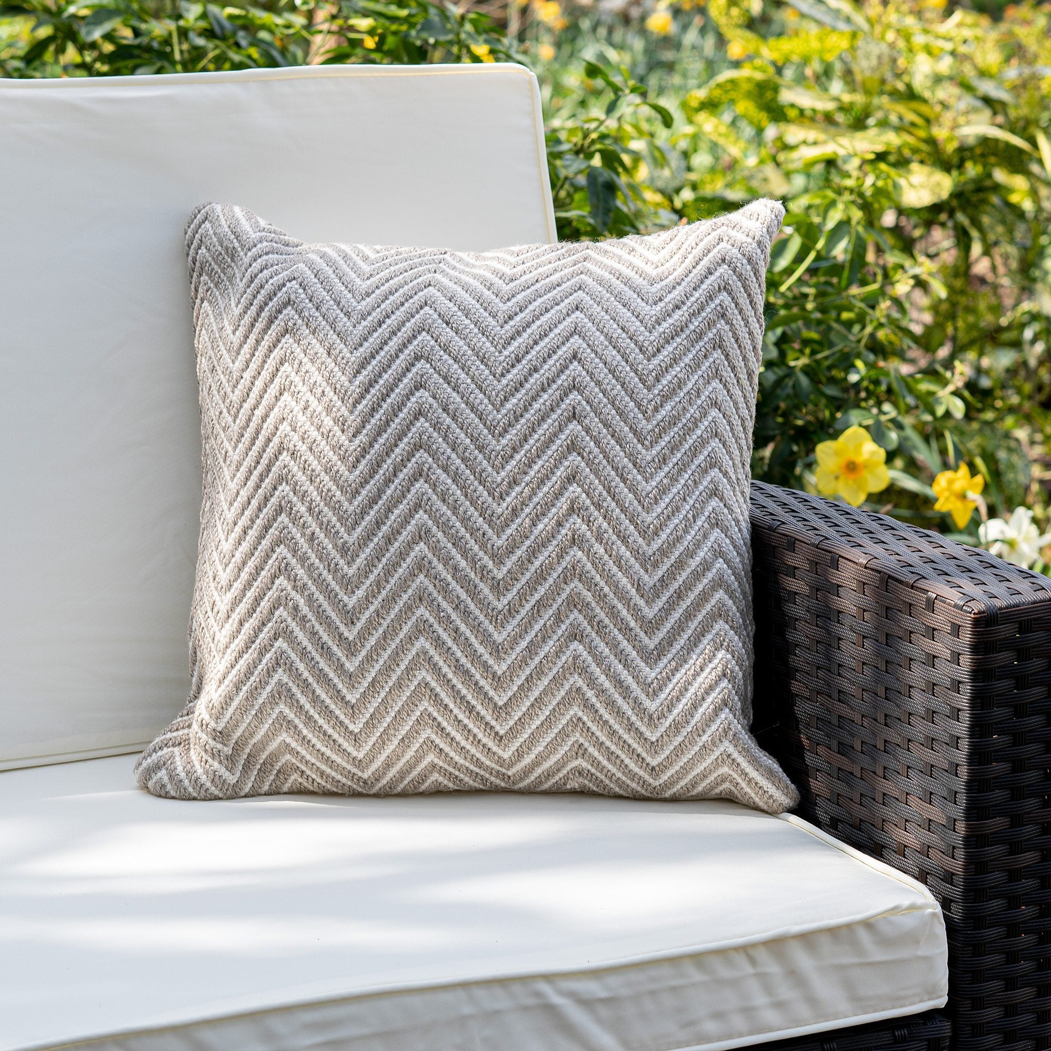 Modern Herringbone Eco-Friendly Woven Indoor / Outdoor Cushion