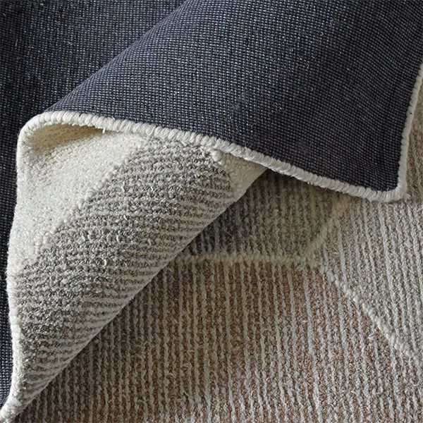 Natural 'Alikos' Patterned Hand Tufted Wool Rug